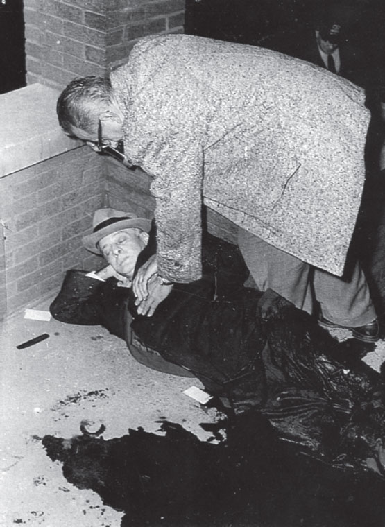 Roger Touhy who was wrongfully imprisoned from 1934 to November 1959 and slain - photo 4