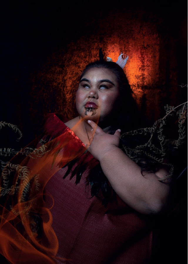 MELE SINIVA WILLIAMS Hineahuone 2019 Colour photograph 340 x 3250mm - photo 16