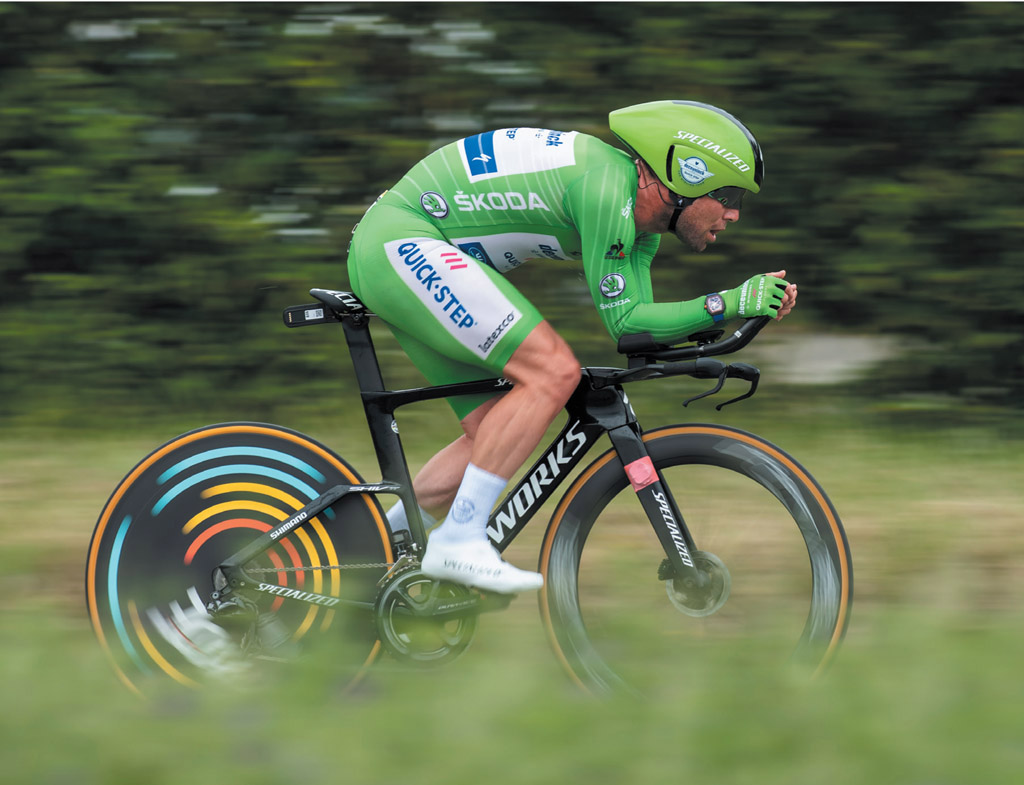 In time trial mode on stage 5 at Laval having stitched my skinsuit back - photo 18