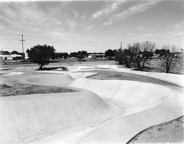 Concrete Wave Skatepark overview Warren Bolster FOREWORD If youve never read - photo 6