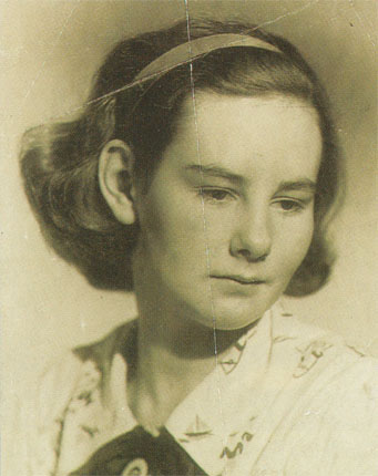 Diana Hepworth aged about twelve Tom Hepworth at the helm in the 1940s - photo 23