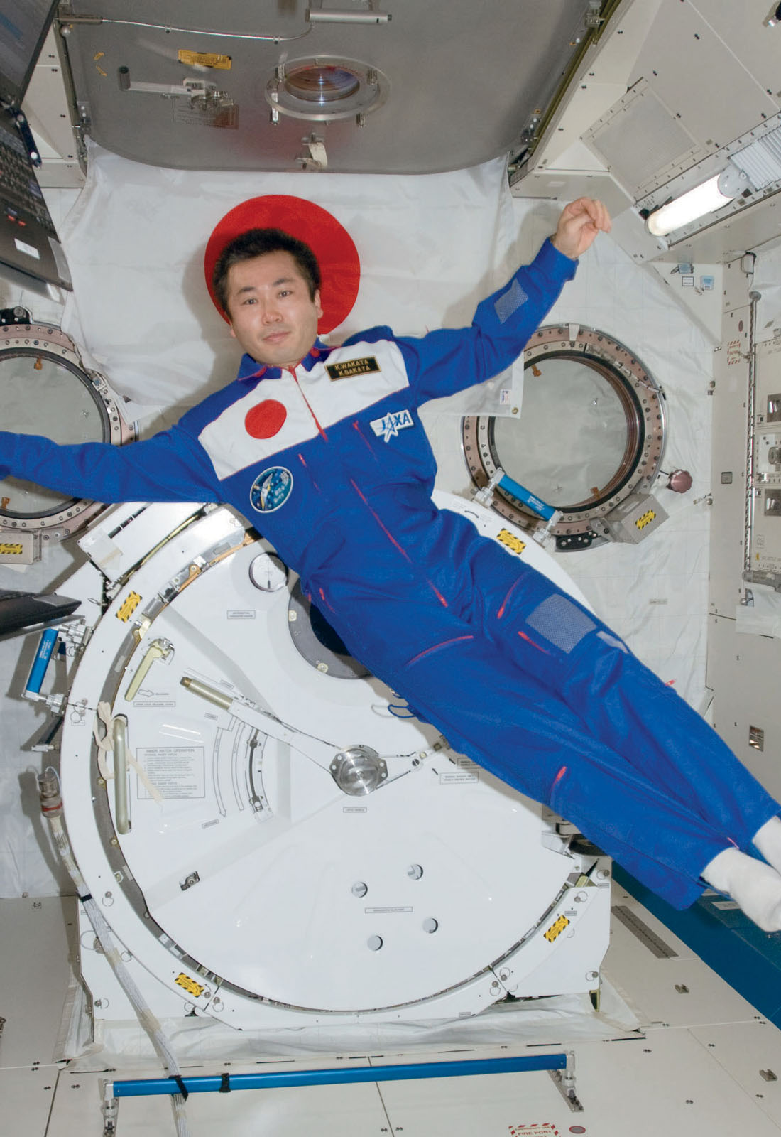 Japanese astronaut Koichi Wakata floats freely in the ISS Gravity also affects - photo 7