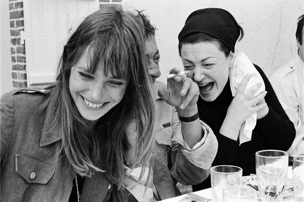 Jane Serge and Rgine share a joke in Deauville Normandy 1969 PHOTO A - photo 1