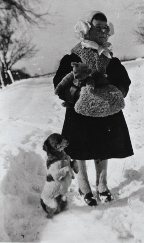 Carson with her pet dog She described herself as a solitary girl who was - photo 2