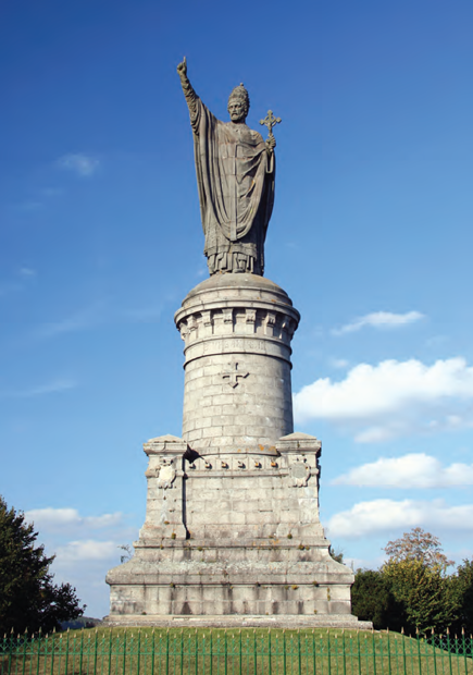 Pope Urban II immortalized here in a sculpture in Champagne France appealed - photo 6