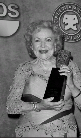 Betty took home a Lifetime Achievement Award from the Screen Actors Guild - photo 1