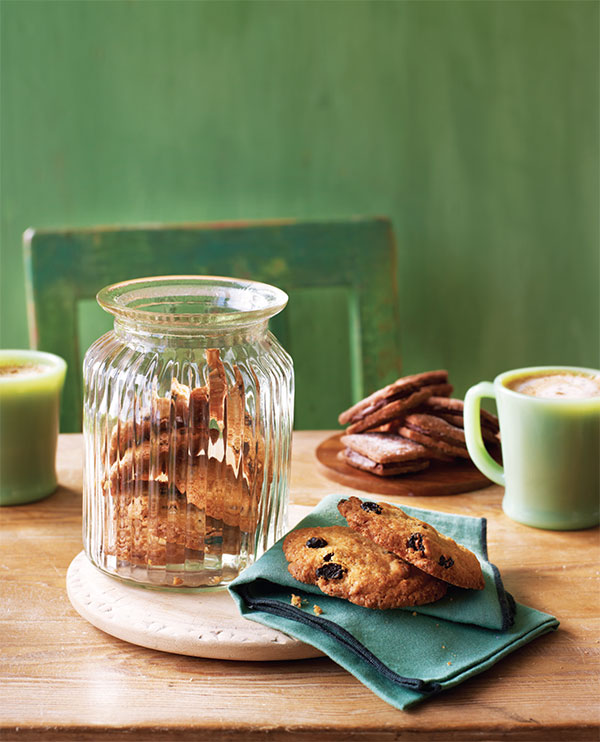 THE COOKIE JAR Over 90 scrumptious recipes for home-baked treats Liz Franklin - photo 2