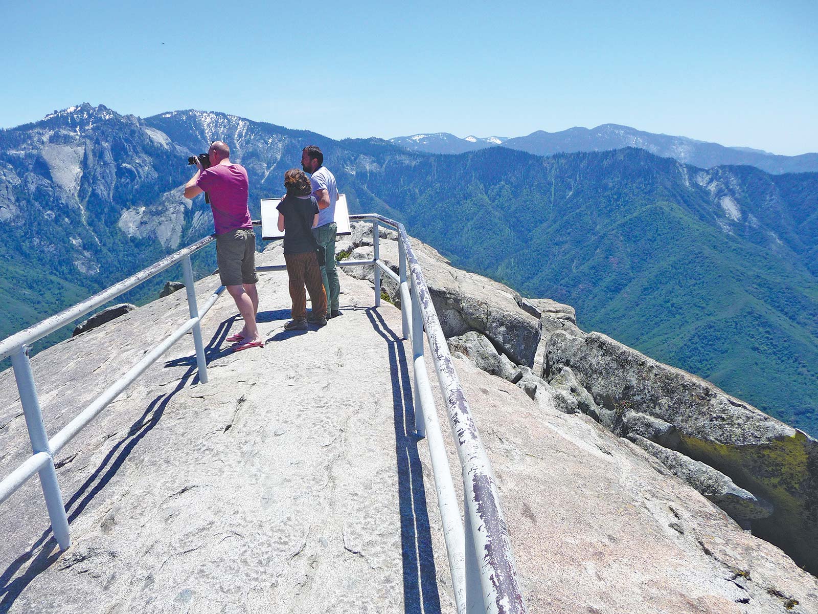 Moro Rock in Sequoia National Park - photo 14