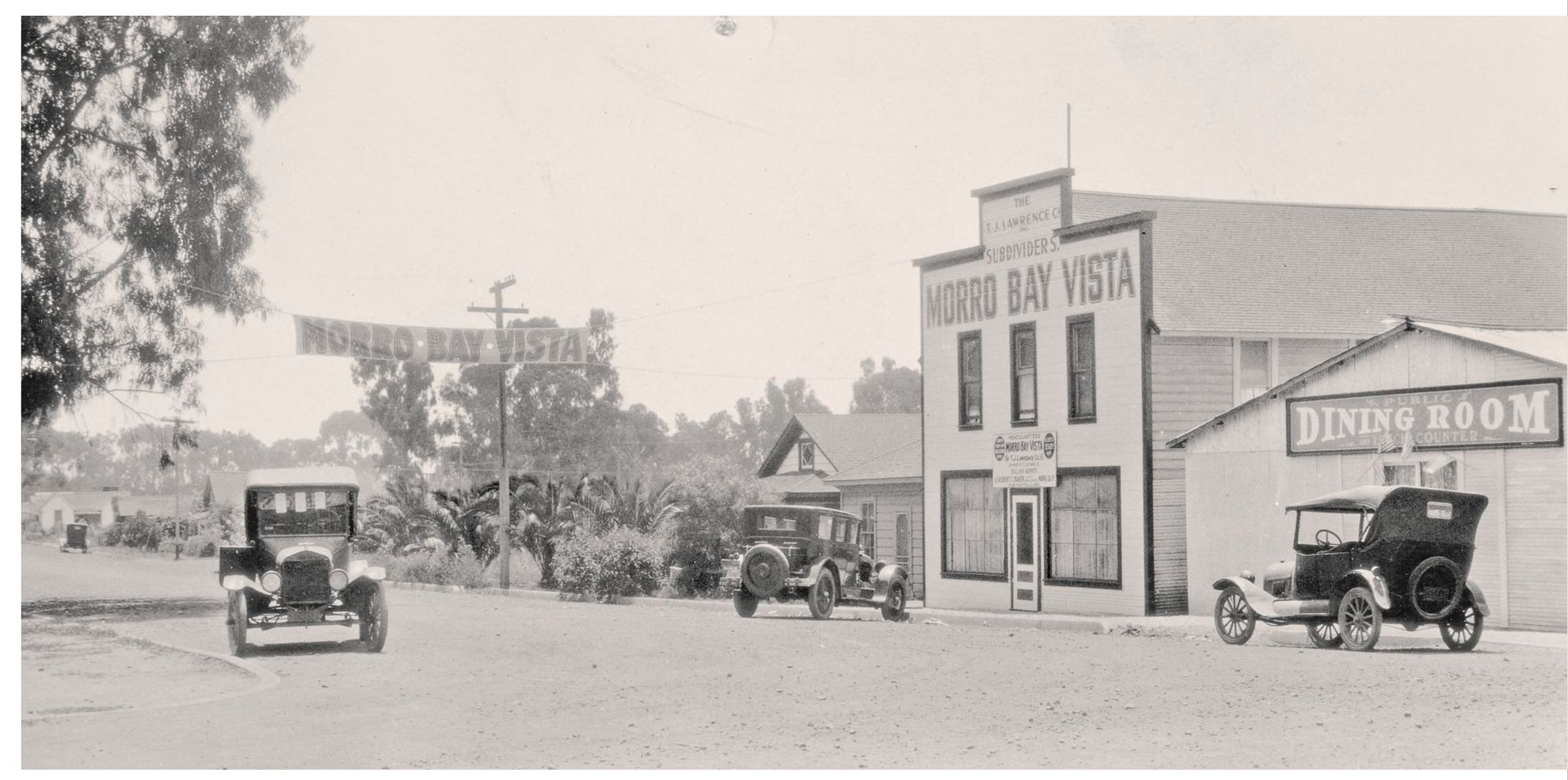 This building at the southwest corner of Morro Bay Boulevard and Main Street - photo 6