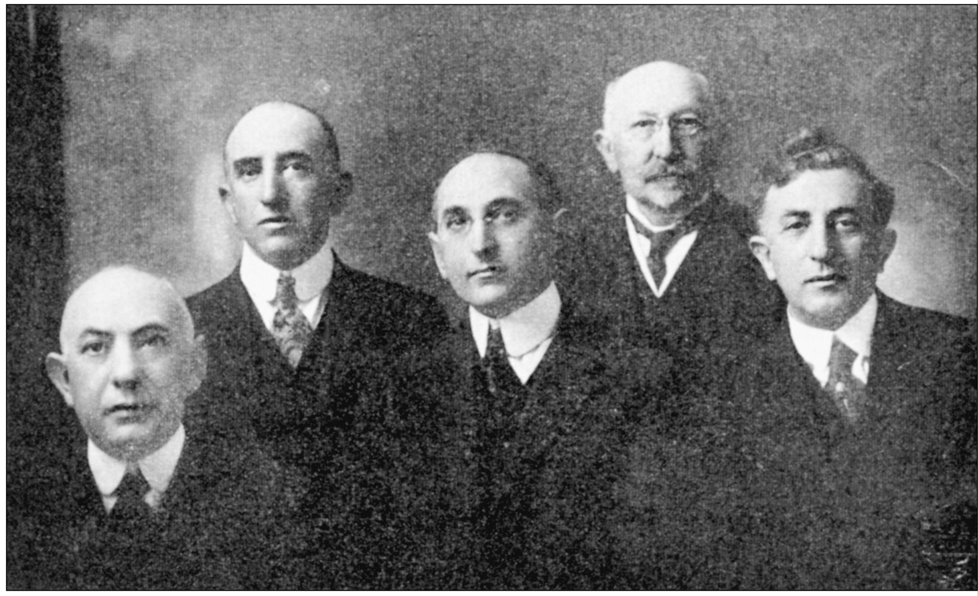 FIVE HARRIS BROTHERS C 1909 Pictured here from left to right are Philip - photo 5