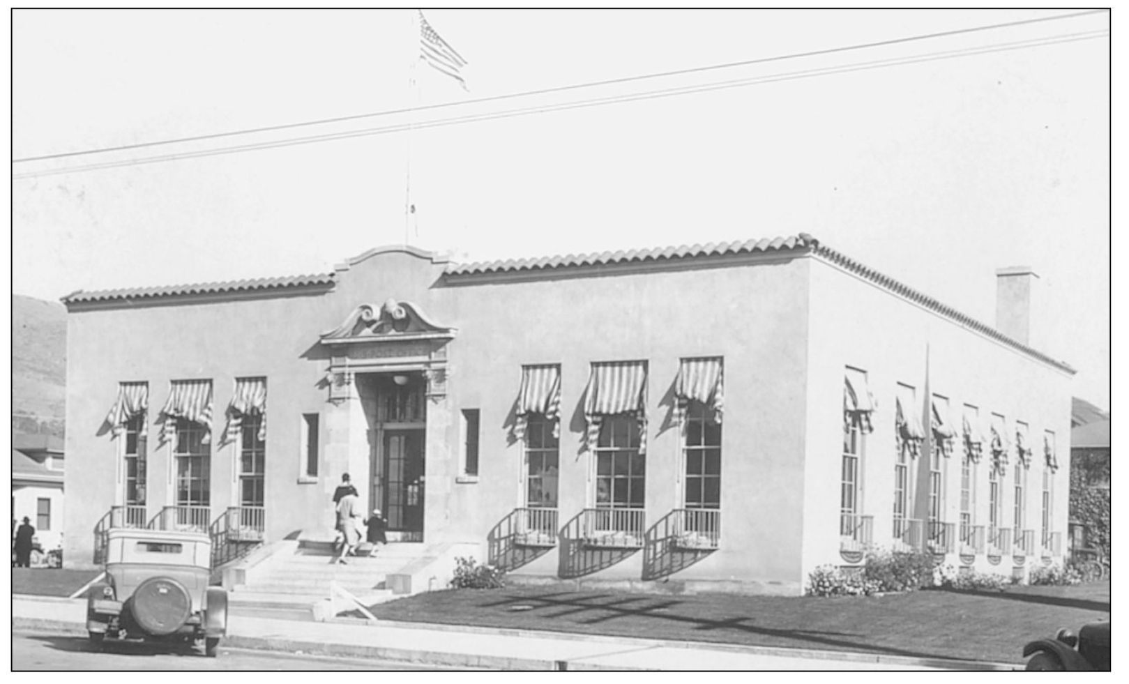 Pictured is the New Post Office built after World War I in downtown San Luis - photo 4