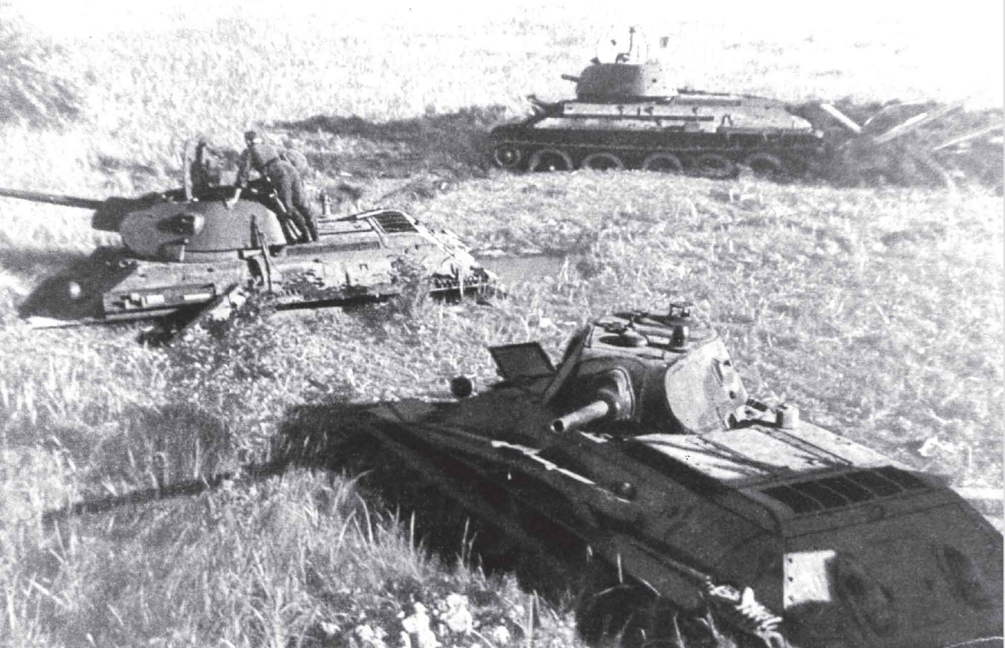 T-34s completed in 1940 nearest camera and 1941 centre left The - photo 5