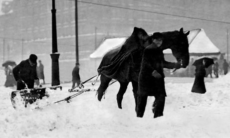 Sandwiched between the blizzards of 1910 and 1913 two snowstorms battered - photo 4