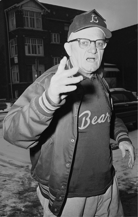 George Halas was a founding father of the NFL and remains one of the most - photo 4