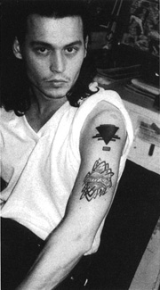 Johnny Depp in tattoo artist Jonathan Shaws New York studio Tattoos by - photo 6