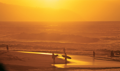 FOREWORD by Steve Pezman INTRODUCTION Legendary Surfriders of the Twentieth - photo 5