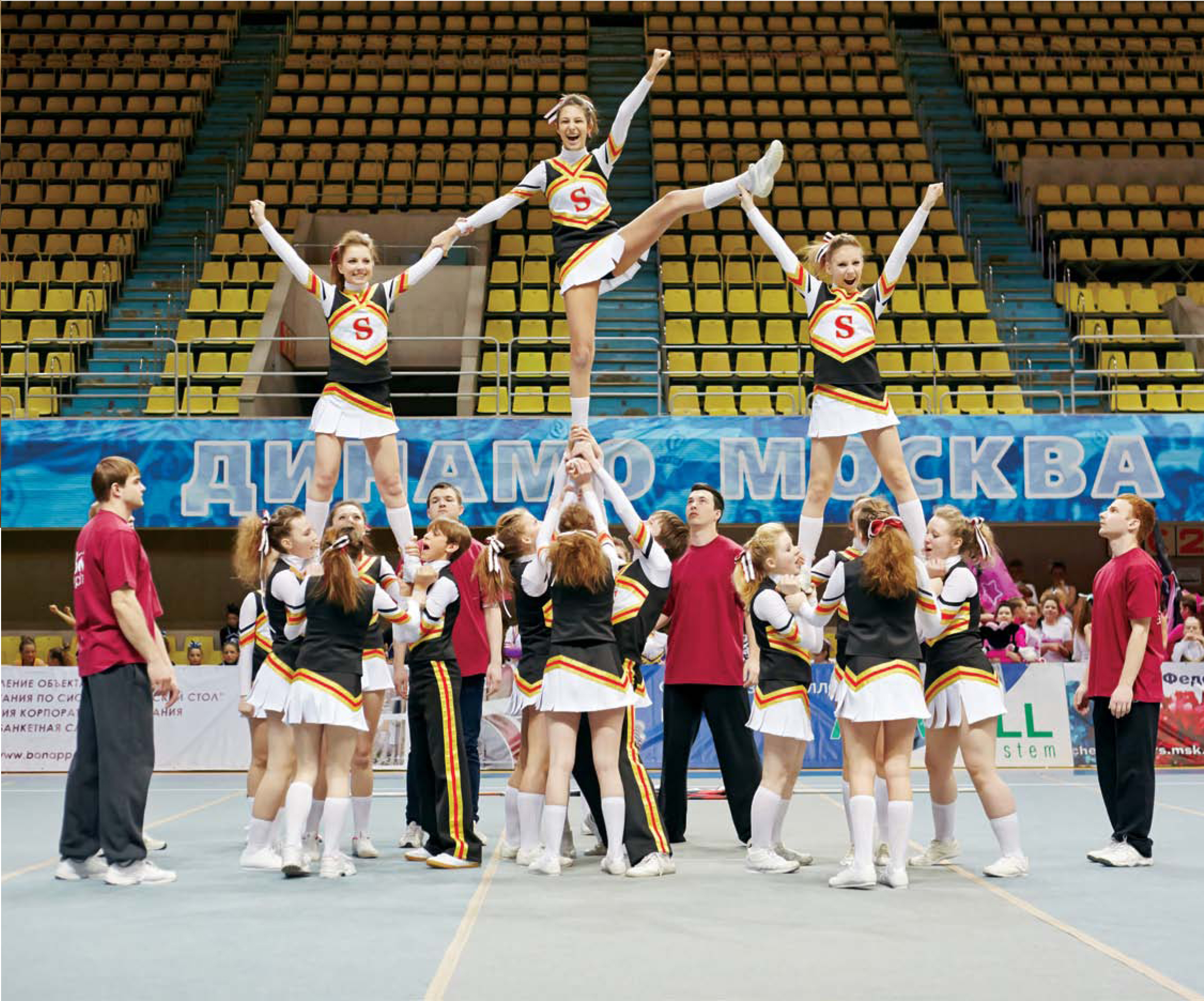 Jumps and Dances Standard cheerleading includes jumps that require athletic - photo 12