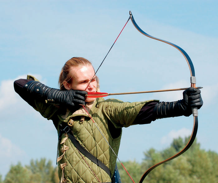 recurve bow Compound Bows A compound bow is the easiest bow to use It was - photo 6