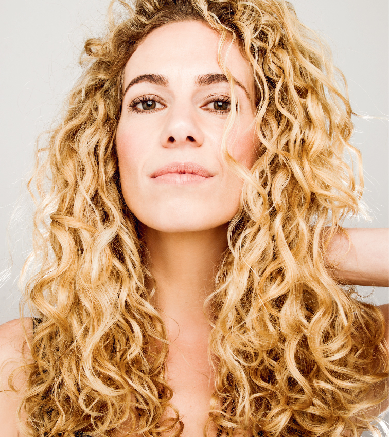 Unruly Curls How to Manage Style and Love your Curly Hair - image 15