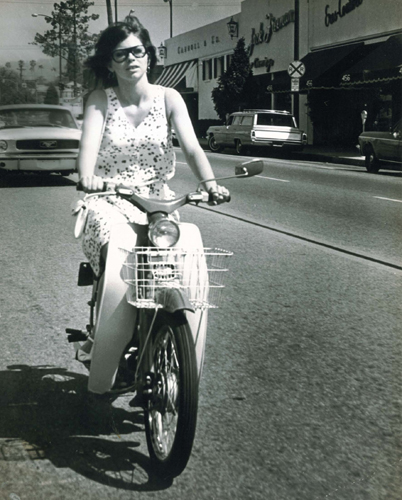 Me on Rodeo Drive 1966 Personal collection After my first job for Vogue - photo 8