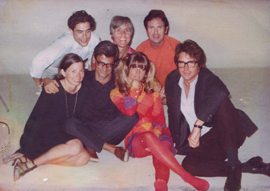 Front row Me Richard Avedon Julie Christie Warren Beatty Back row - photo 10