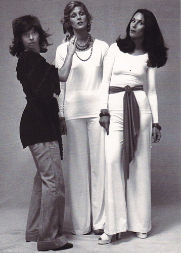 On a magazine set with Ulla Andersson then-wife of Quincy Jones and Aloma - photo 32