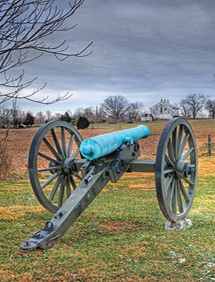 a Civil War cannon at Antietam National Battlefield Baltimores Inner - photo 9