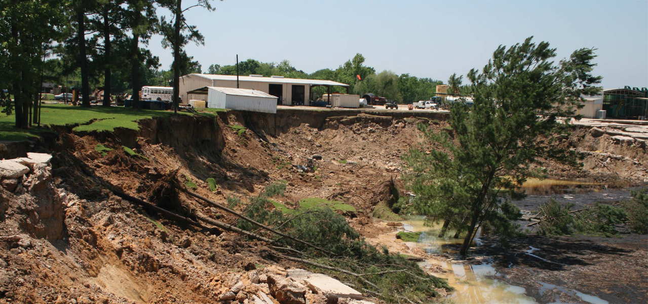 This collapse sinkhole in a salt dome opened in Daisetta Texas in 2008 Salt - photo 7