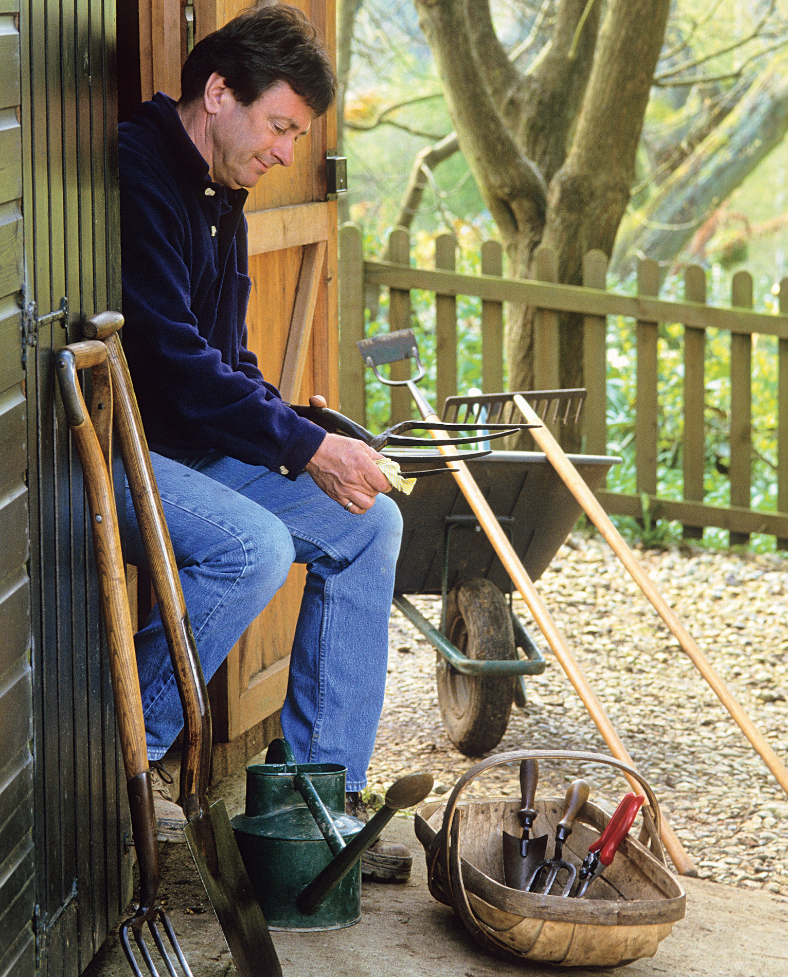 Introduction Gardening is one of the best and most fulfilling activities on - photo 3