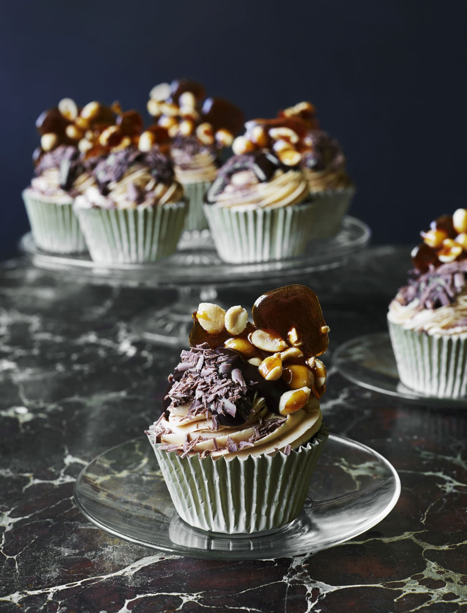 SHOWSTOPPER CAKE CHOCOLATE CHIP PEANUT BUTTER AND SALTED CARAMEL CUPCAKES - photo 8