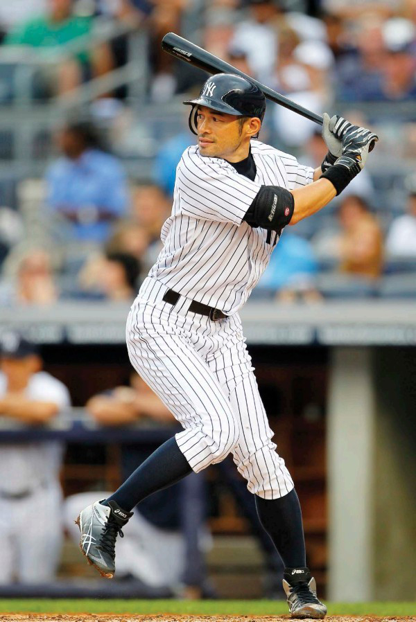 Ichiros unusual batting stance has become familiar to millions of baseball fans - photo 2