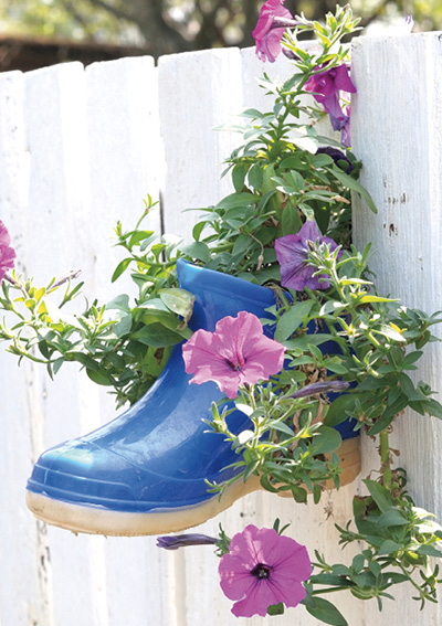 Who says boots are only for feet Creative container gardening turns broken - photo 4