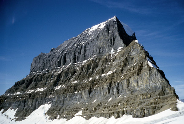 Mount Alberta Photo Raphael Slawinski Modern climbers on the summit ridge - photo 16