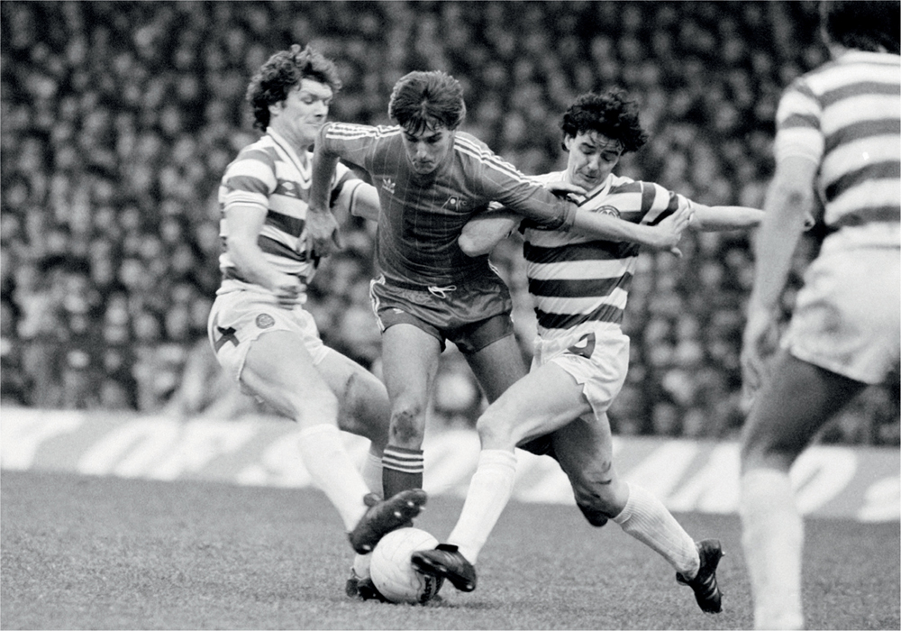 Ferguson felt that Aberdeen touched true greatness when winger Peter Weir was - photo 13