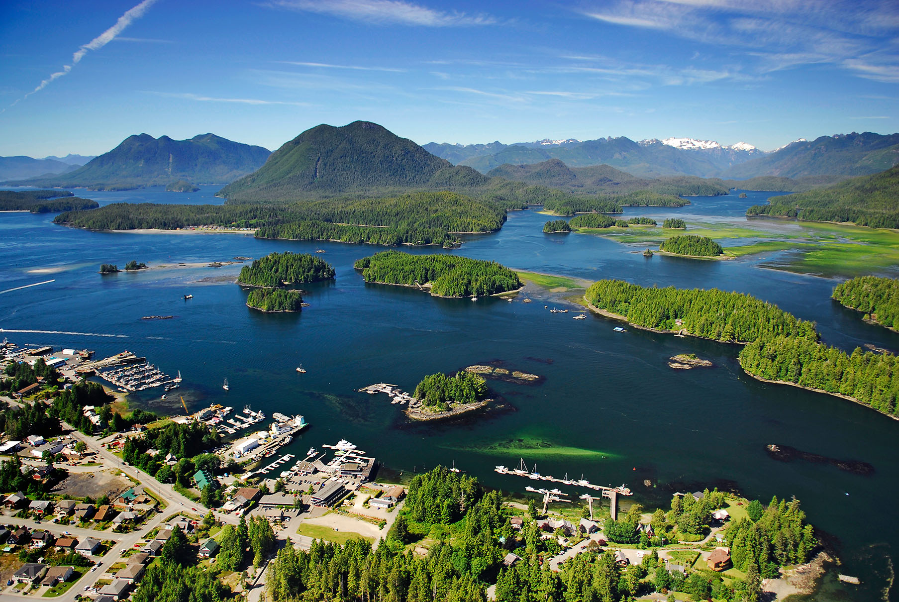 RUSS HEINLSHUTTERSTOCK Gaze at a Glacial Lake The Rockies are jam-packed - photo 11