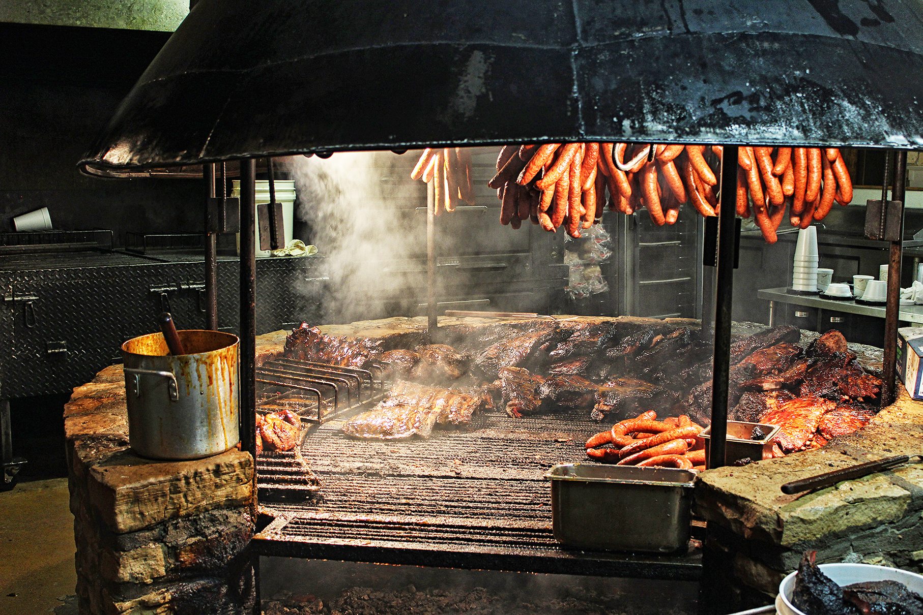 SAMYSTCLAIRGETTY IMAGES Food Trucks From epicurean Airstreams to regular - photo 14