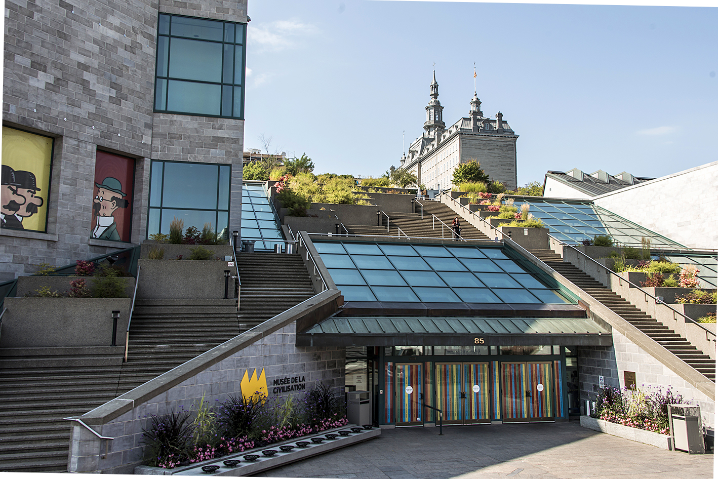 CL-MEDIENSHUTTERSTOCK ARCHITECT MOSHE SAFDIE Montral Qubec City Top - photo 7