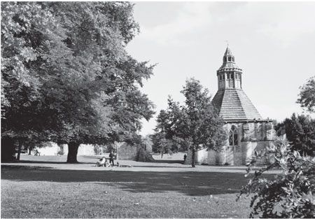 Although much of the former Glastonbury Abbey is now in ruins the erstwhile - photo 4