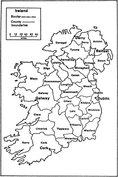 DERRY Introduction Since the first landing of Henry IIs Norman host in the - photo 2