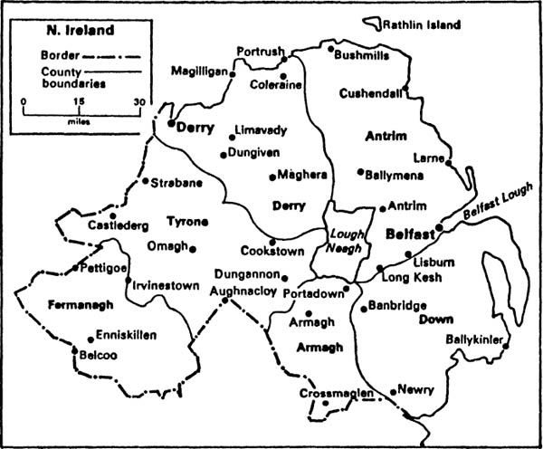 DERRY Introduction Since the first landing of Henry IIs Norman host in the - photo 3