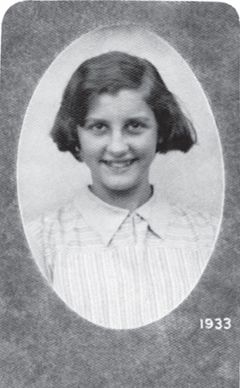 Betty aged 12 after her father died Author Nellie and Roy Hussey - photo 2