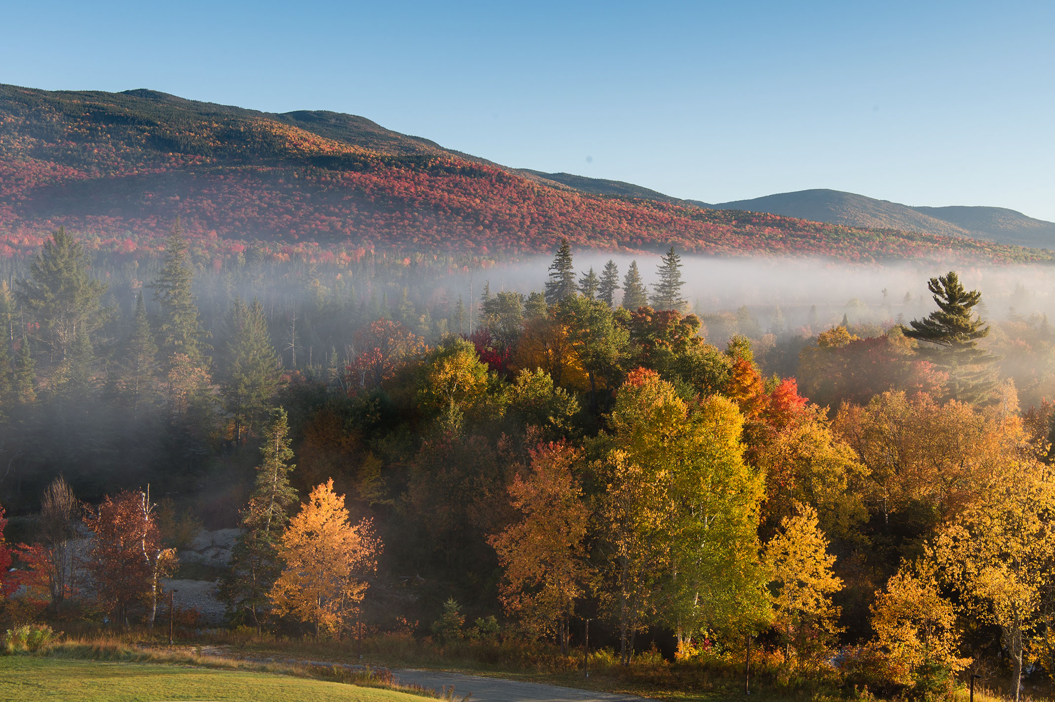 Fall Foliage White Mountains RUDY MAREELSHUTTERSTOCK Acadia National Park - photo 7