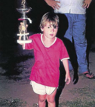 LIONEL MESSI AT FIVE YEARS OLD ROSARIO IS THE THIRDLARGEST CITY IN - photo 5