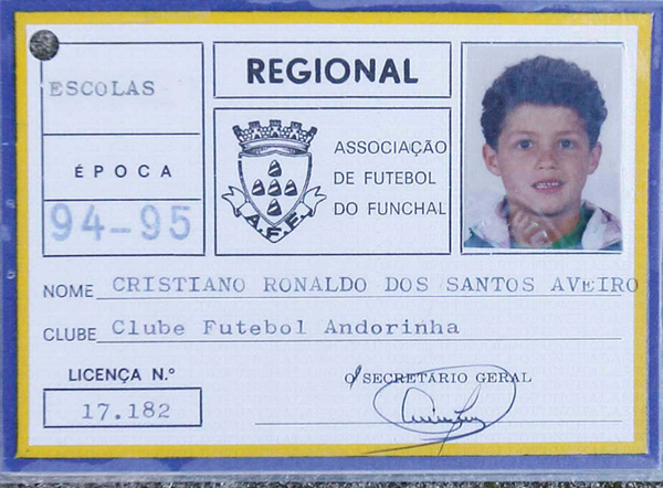 CRISTIANO RONALDOS SOCCER ID CARD 19941995 WHEN RONALDO FIRST MOVED TO - photo 5