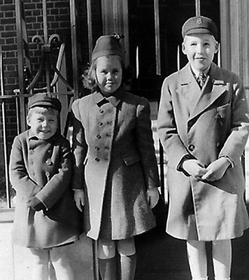 My brothers Alexander and Enno with me in Manhattan spring 1941 When we - photo 3