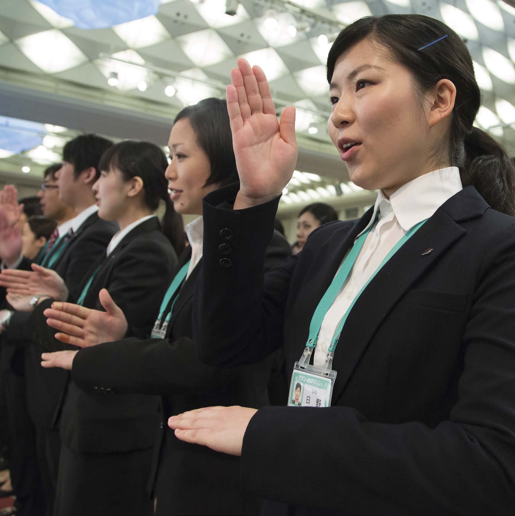 Different countries have their own sign language and theyre not the same as - photo 5