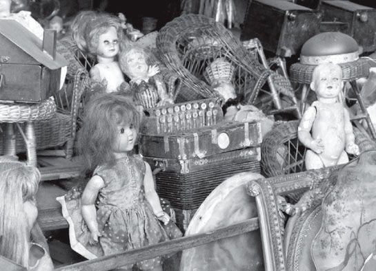 Its recommended to stay away from dolls and yard sales and especially dolls at - photo 2