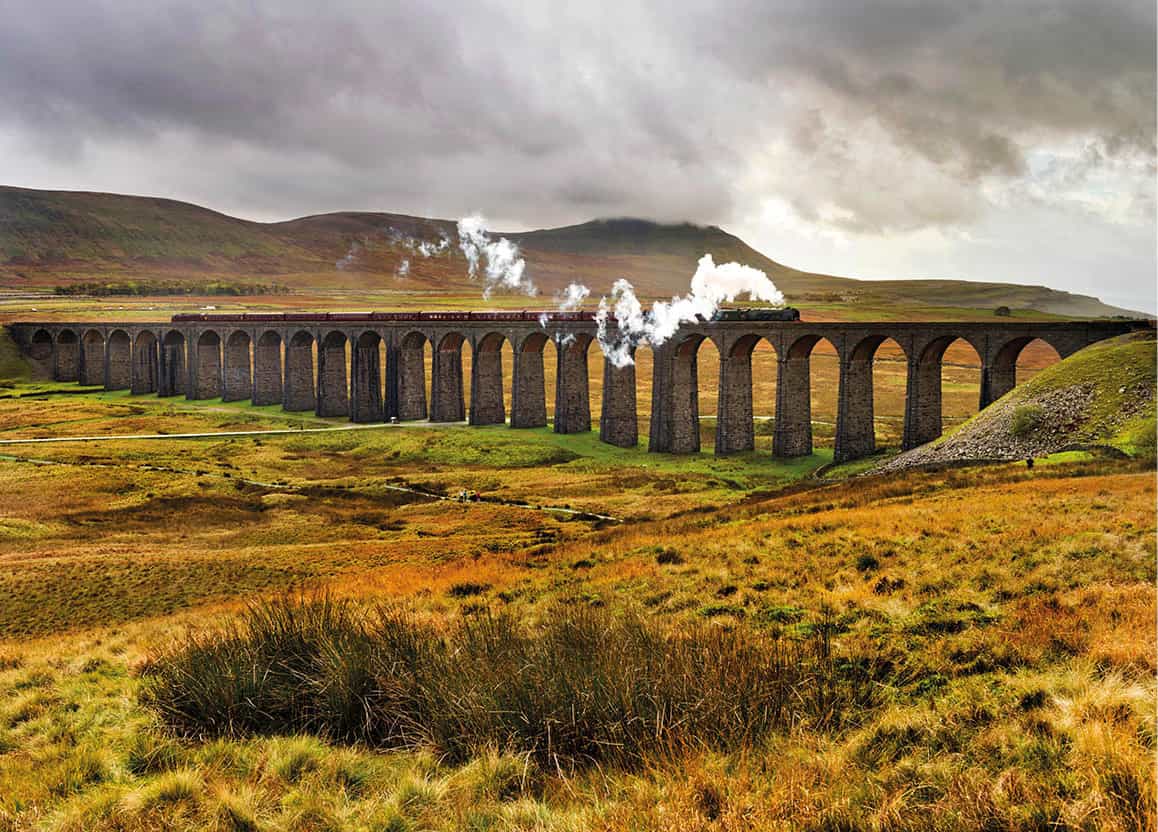 The Thames-Clyde Express hauled by The Duchess of Sutherland locomotive - photo 9