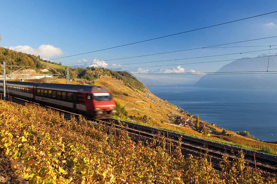 Train passing Lake Geneva Alamy Luxury Trains The Royal Scotsman Theres - photo 4