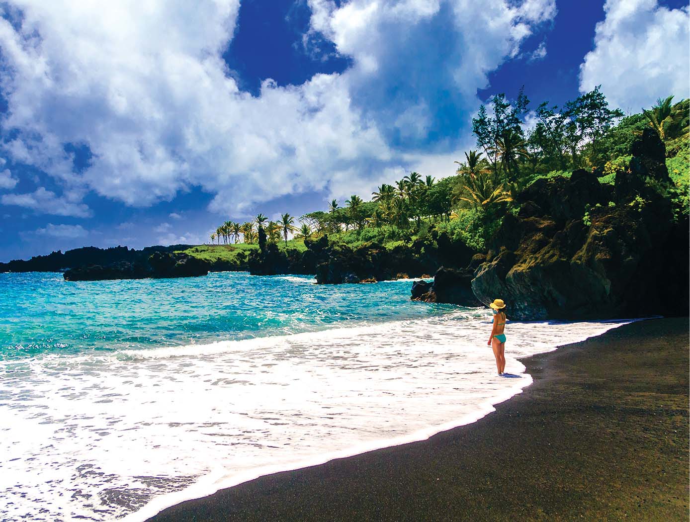 A beautiful black-sand beach on the Road to Hana Upcountry Maui A starry - photo 7